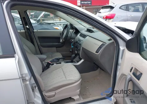 2008 Ford Focus Se/Ses из США, поврежденный, VIN 1FAHP35N88W224667